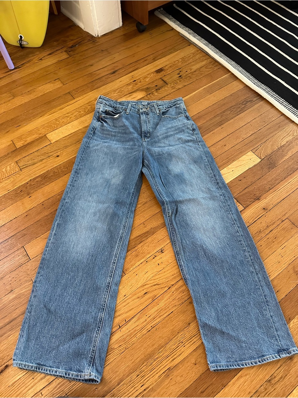 Old Navy Extra High Rise Wide Leg Jeans